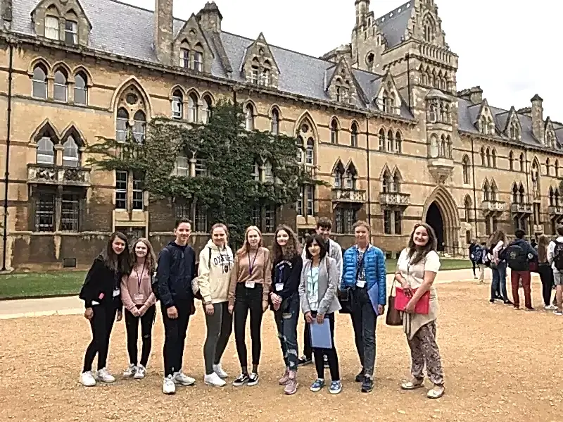 подготовка к поступлению в иностранные ВУЗы от «Оксфорд Хаус»